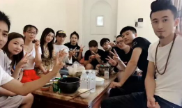 聚餐短视频,一场聚餐短视频的味蕾盛宴